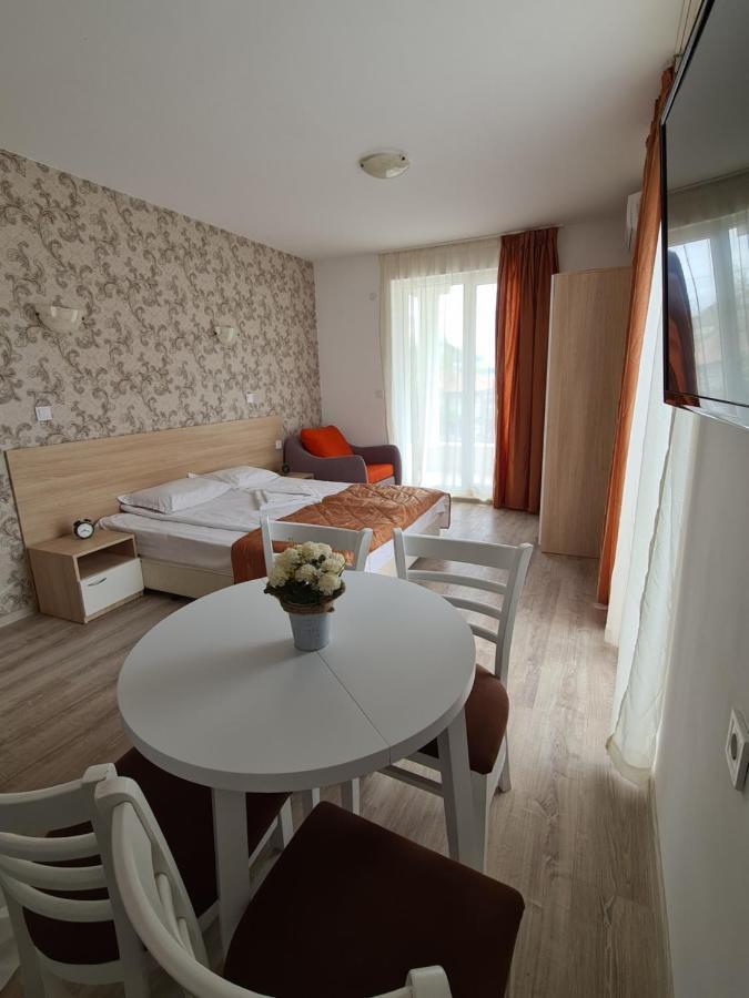 Mida Apartment Obzor Exterior foto